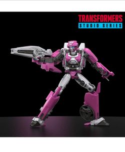 Transformers Studio Series Action Figure Elita 1