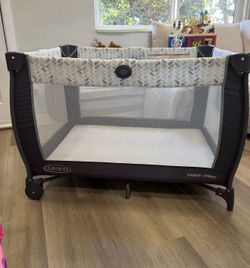 Graco pack’n play portable