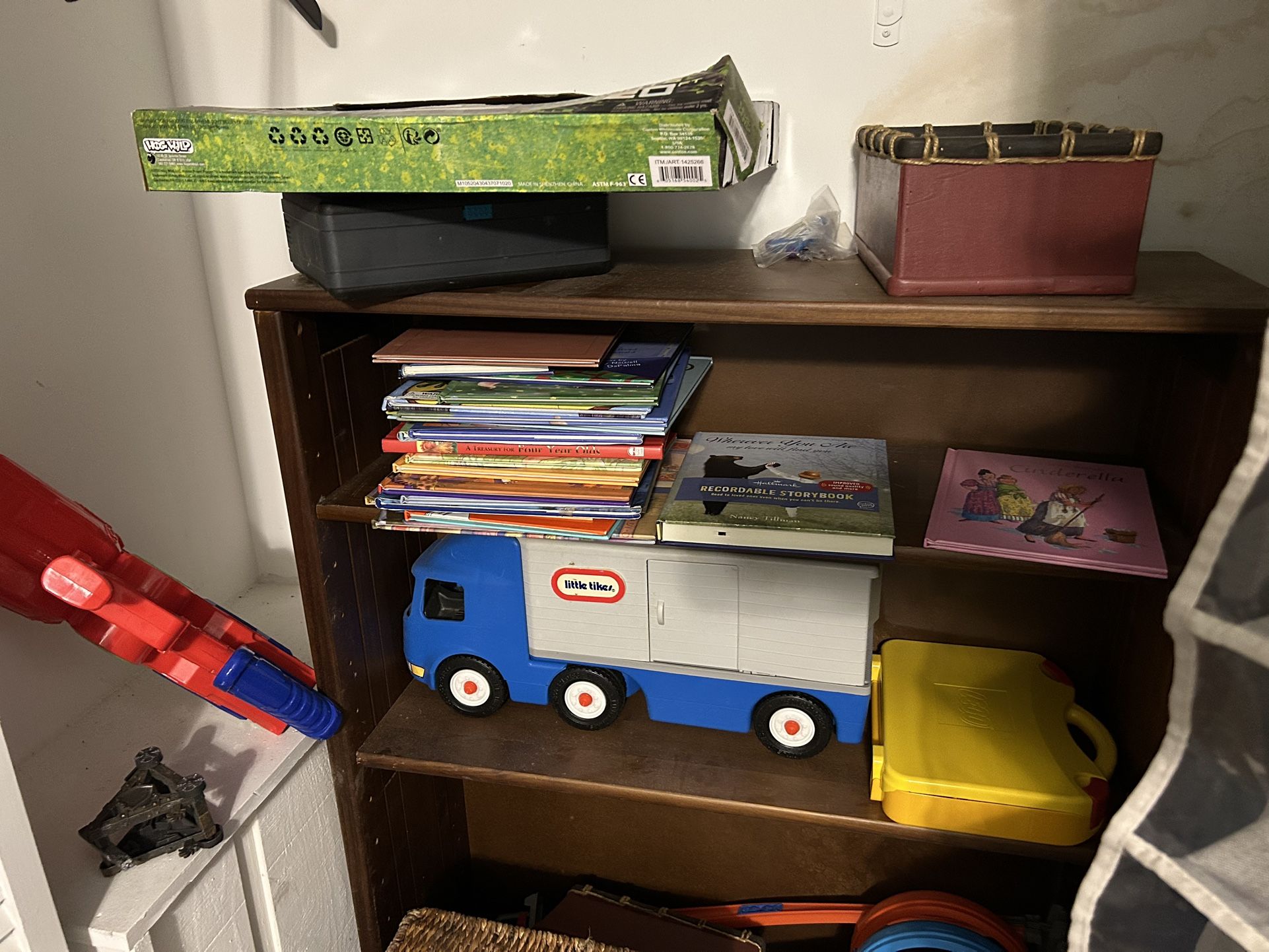 Book Shelf