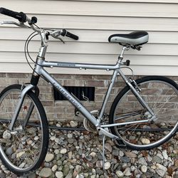 Cannondale Adventure 600 Bicycle