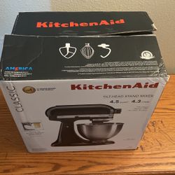 Kitchen Aid Standing Mixer