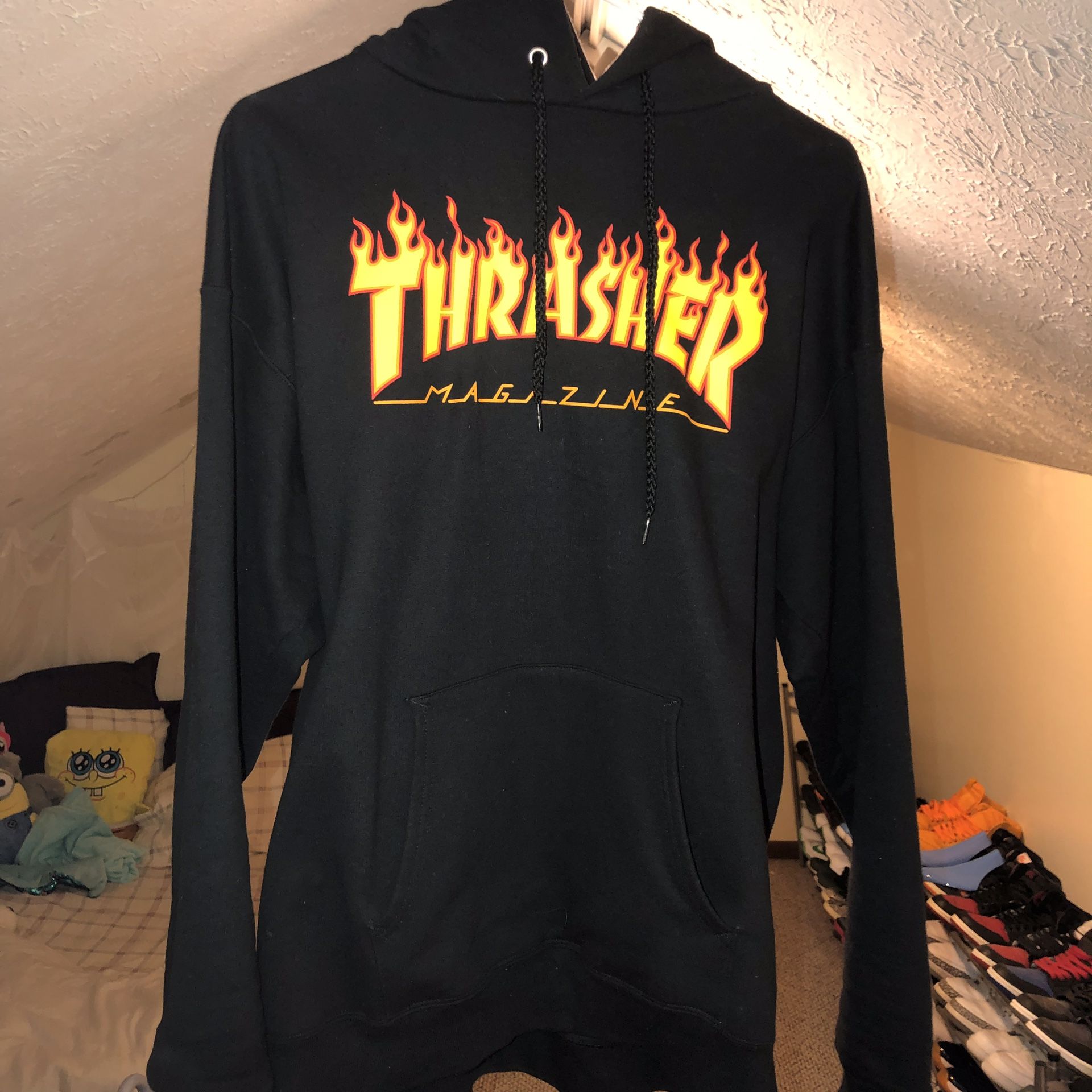 Thrasher Hoodies sz Lg white is Vans collabo