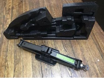 2020 Hyundai Santa Fe Spare Tire Jack & Tool Kit Foam Wrench OEM