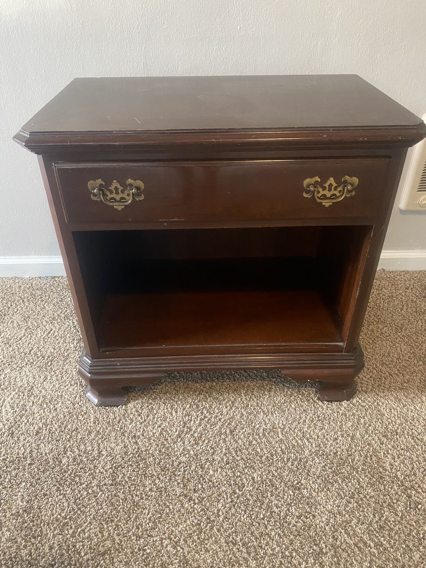 Free Ethan Allen Bedside Table
