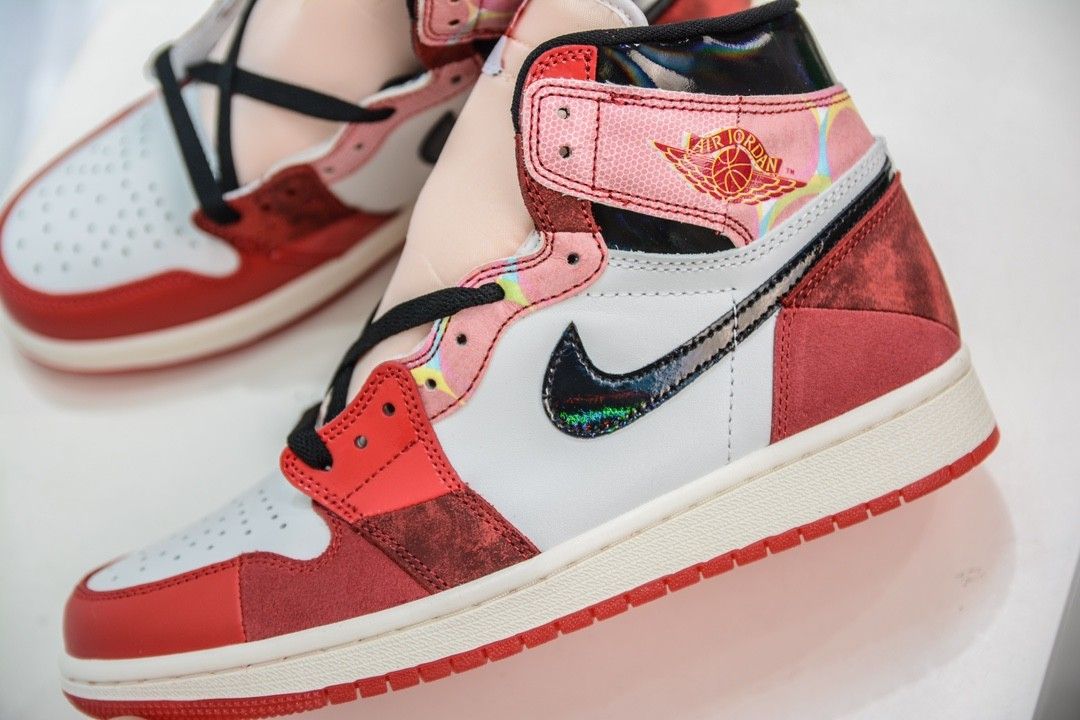 Air Jordan AJ1 Retro High Spider - Man 2.0