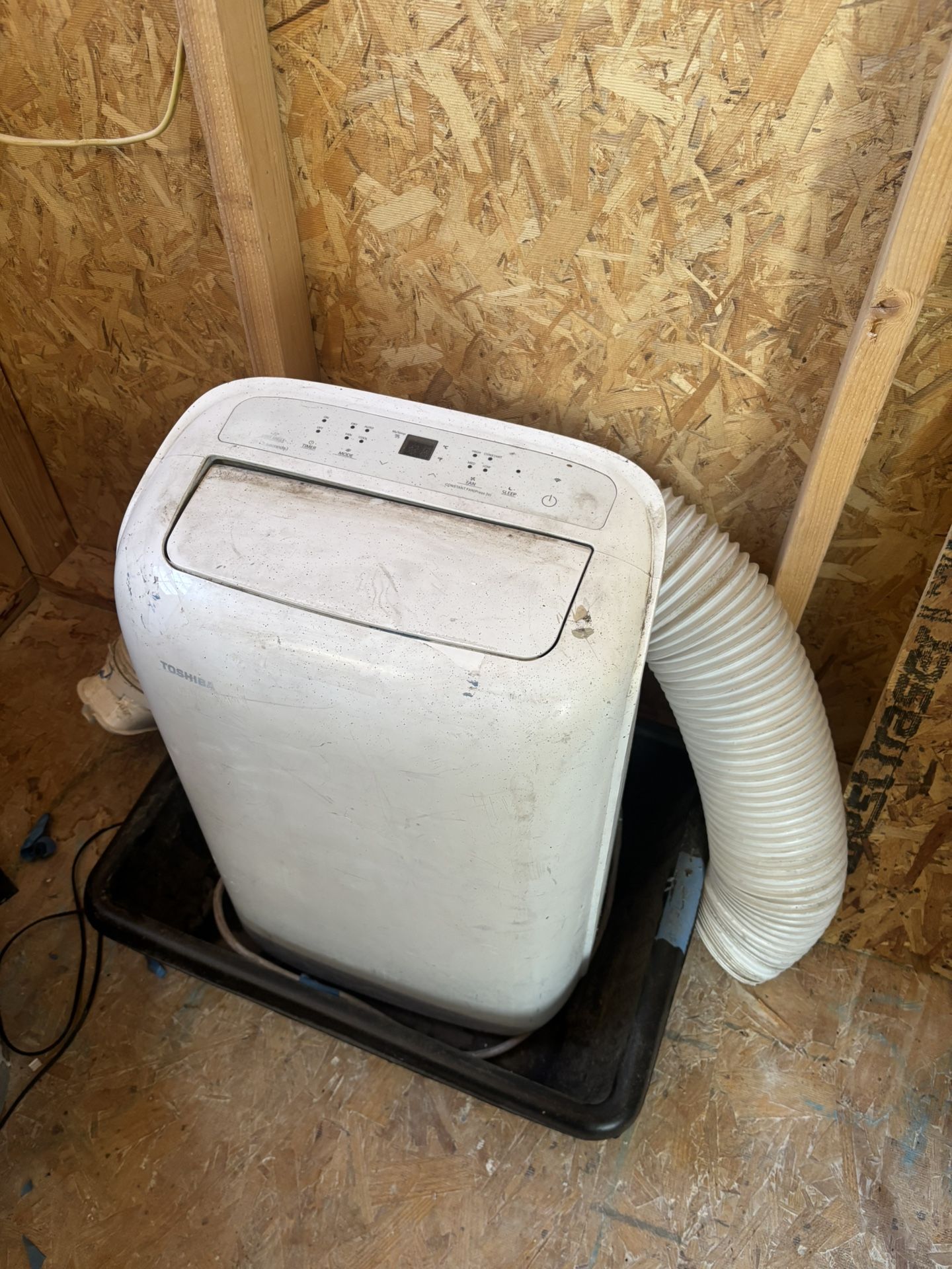 PORTABLE AC UNIT