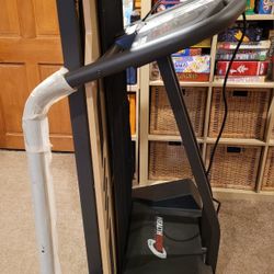 HealthRider Treadmill Softstrider Adjustable Incline & Foldable LOCAL PICKUP
