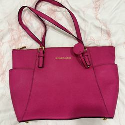 Michael Kors Jet Set East West Medium Top Zip