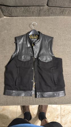 Thrashing supply riding motorcycle vest