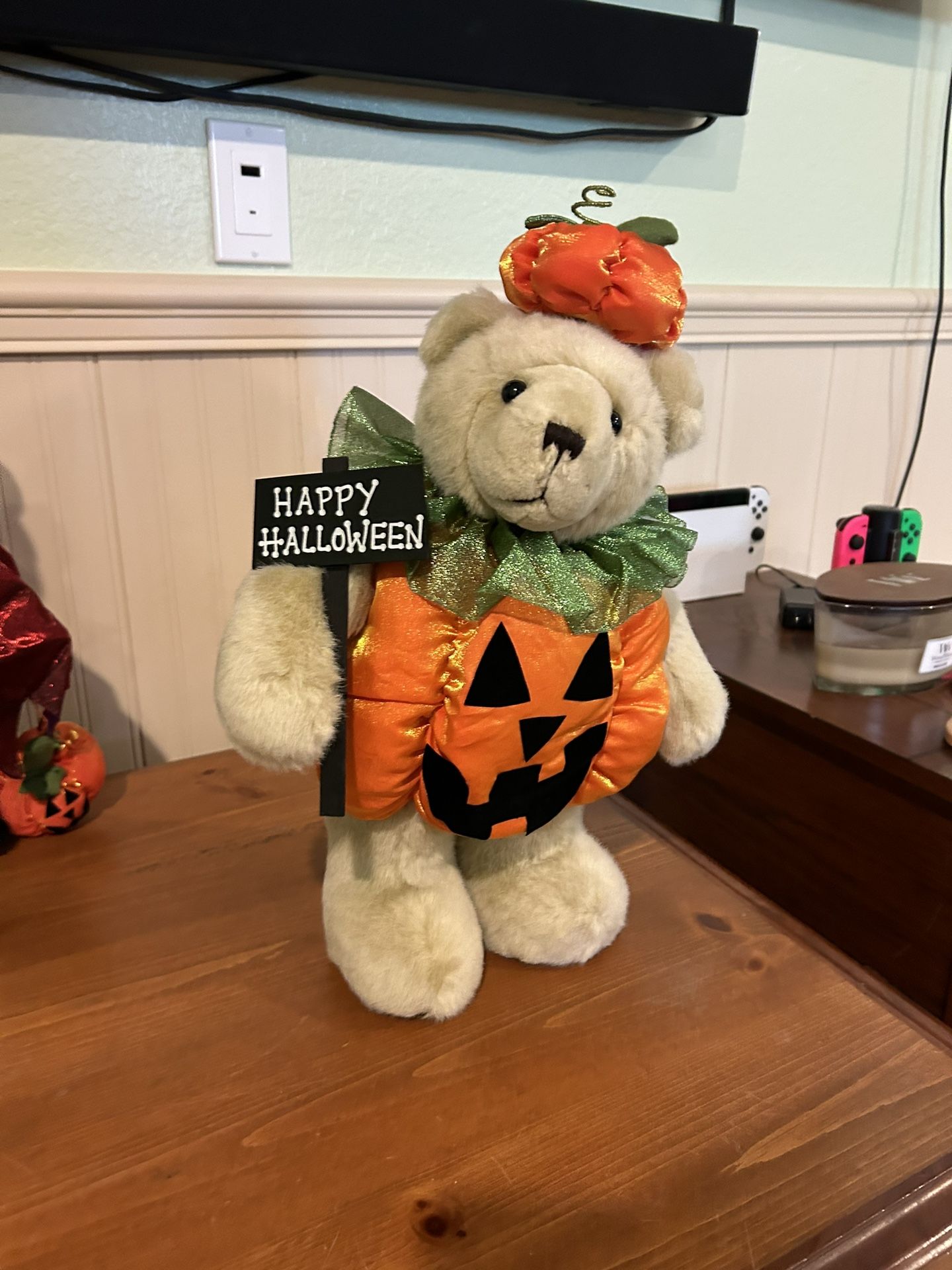 Happy Halloween Pumpkin Bear