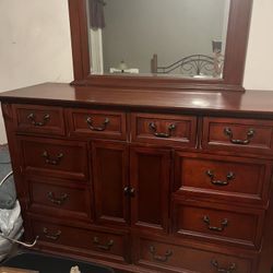Wood Dresser Set