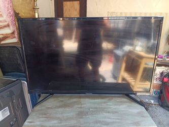 $50 HISENSE 40" LED LCD TV