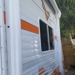 16 Feet Large 2021  RV Camper Riverside Retro 135 , 16 feet Large and have everything do you Need Inside, Lightweight Can be Hauled for any Subaru Car