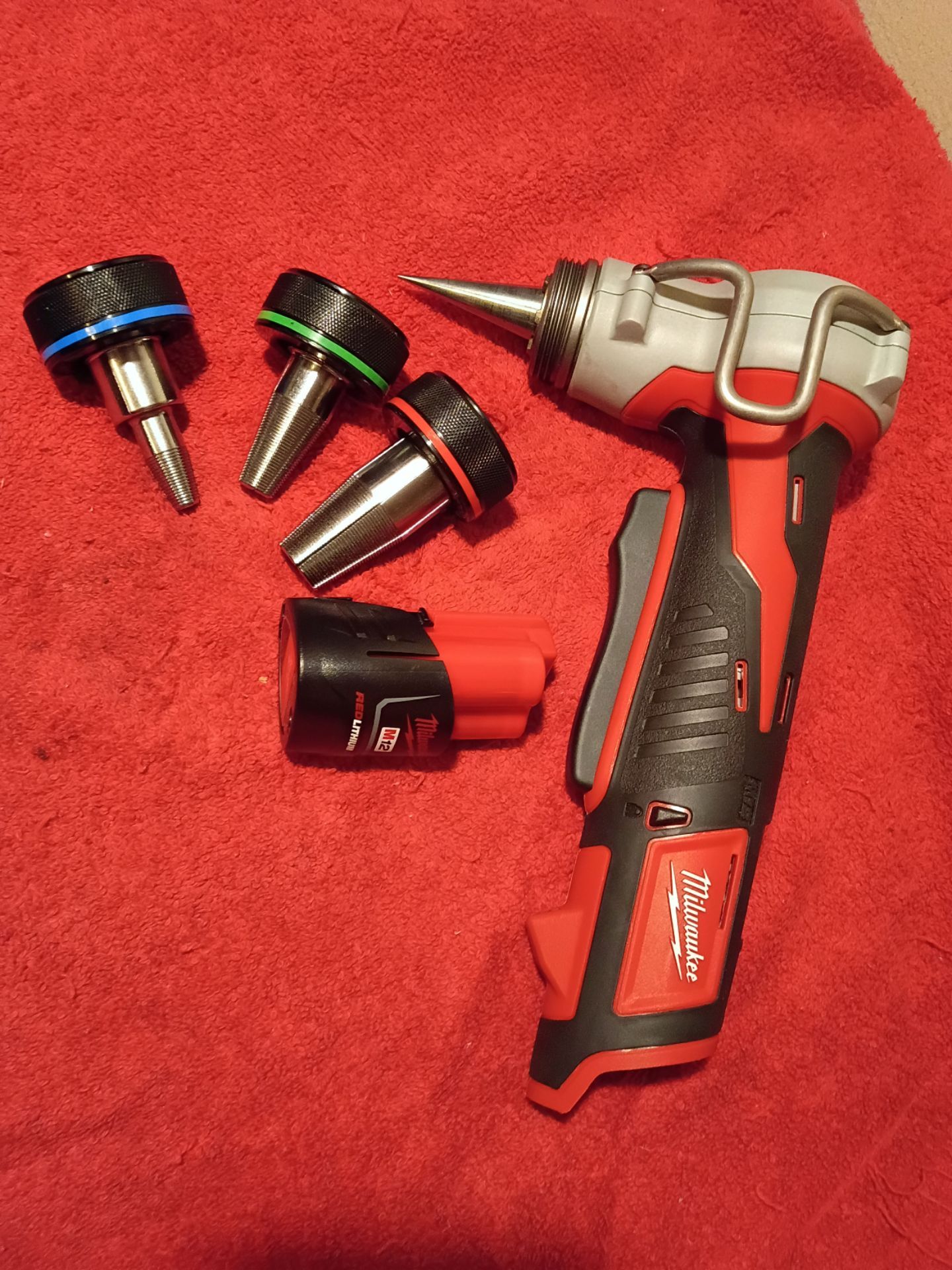 M12 Milwaukee propex expansión tool. And battery $$350