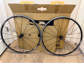 New Shimano WH-RS21 700c Road Wheelset