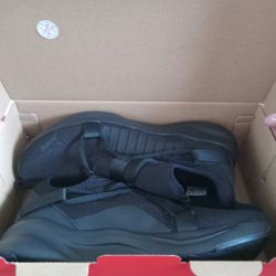 New In Box- Men's Black Puma Slip-on Sneakers Size 8.5