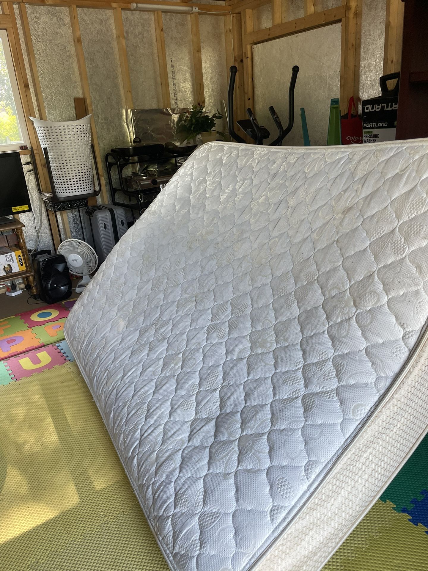 Queen Size Mattress 