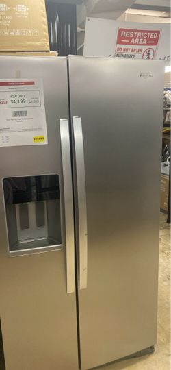 Whirlpool 28.7 cu ft Standard depth 36 in wide side by side Refrigerator with ice maker