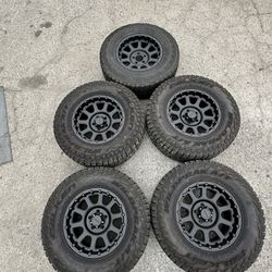 17” Jeep Wrangler Wheels and tires 