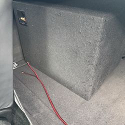 Kicker and amplifier