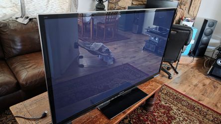 60 inch Panasonic plasma 1080p. 14th generation plasma panel. Best and last plasma TV made by Panasonic