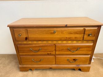 Pine 3-Drawer Dresser with Brass Hardware
