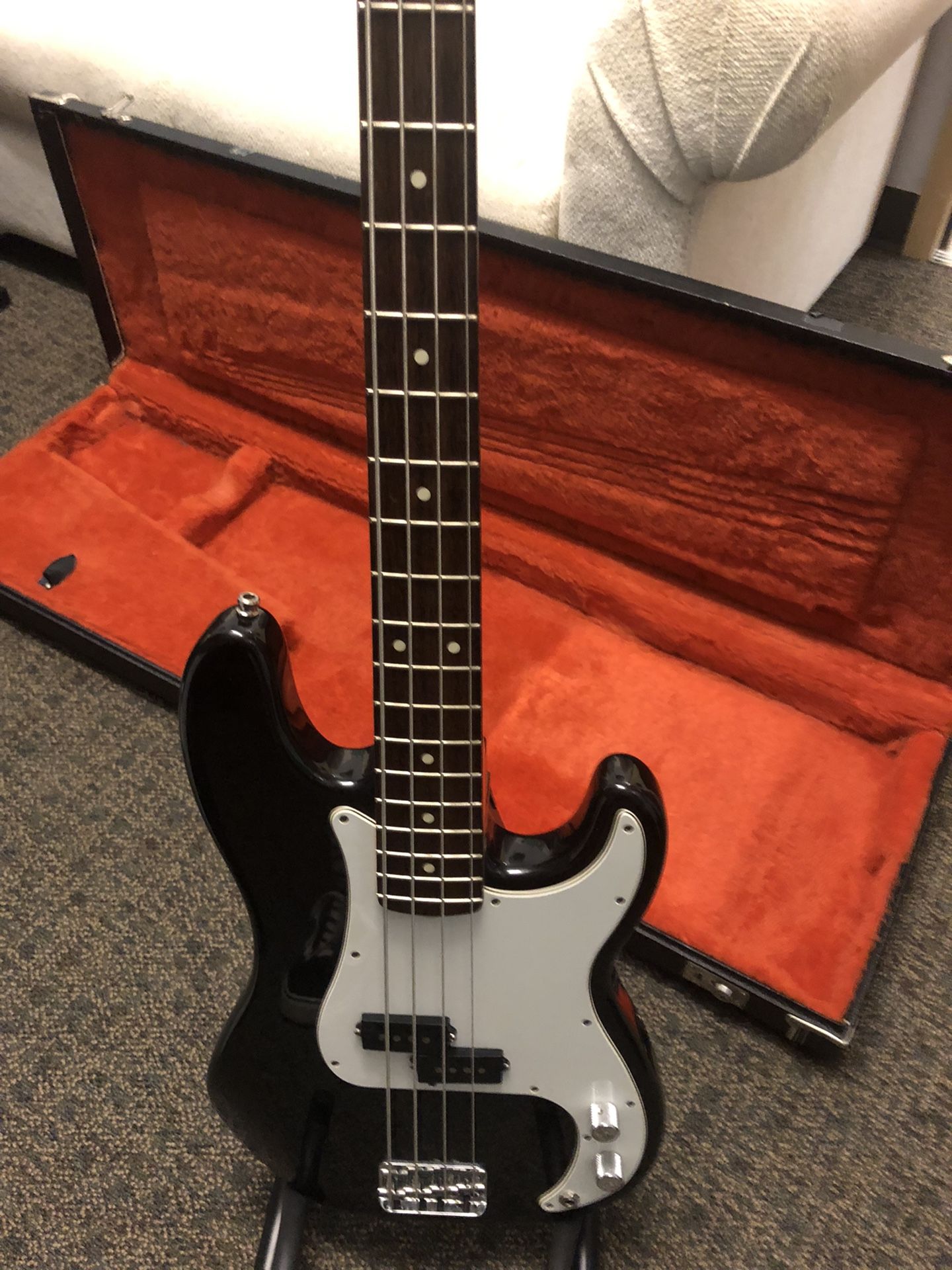 Fender American Standard Precision Bass - 1997 w/ classic case