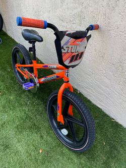 Mongoose 18 Inch BMX bike(5 to 8 years old) - Local Delivery for a Fee - See My Other Items🚴