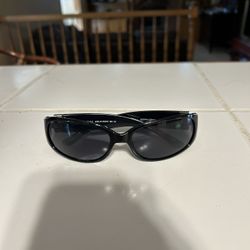 ELLE Sunglasses Black