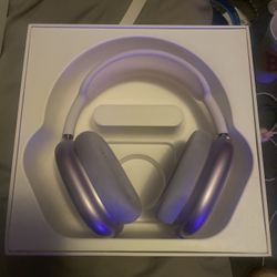 High-Quality Over-Ear Wireless Headphones 