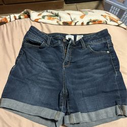 blue jean shorts 