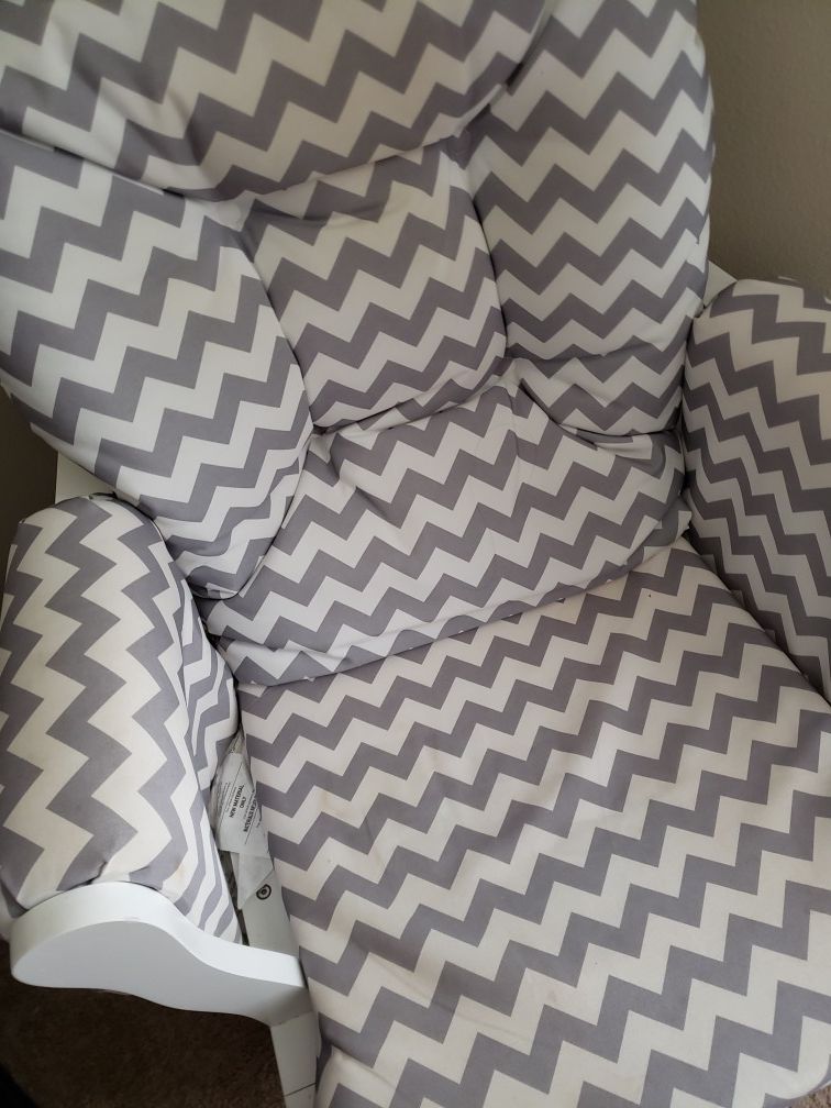 Gray Rocker, Like new