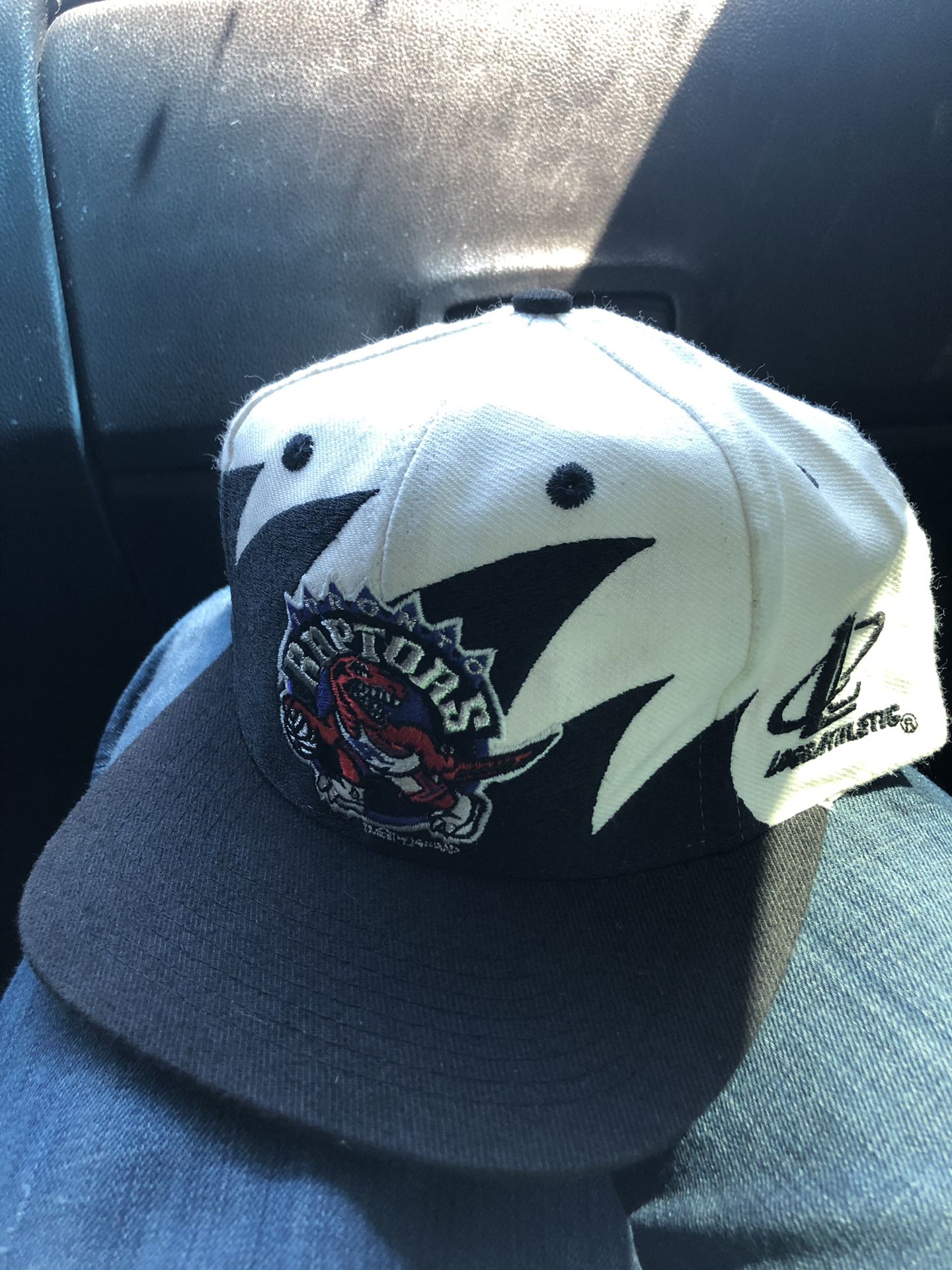 VINTAGE Toronto Raptors Snapback Hat 