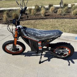 Pegasus 48v 2000w 37mph electric dirt bike (like Tuttio)