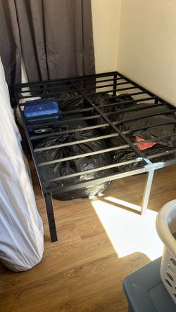 Full Size Metal Frame 18inch Tall