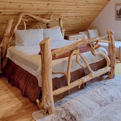 Queen Size Bed - Custom Knotty Pine LOCATED IN HEBER, AZ