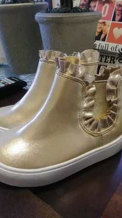 Botin nuevo de niña size 7