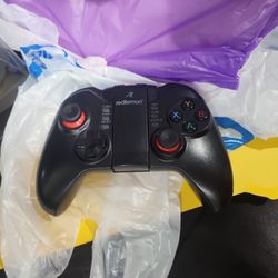 Cell Phone Bluetooth Controller For Gamers