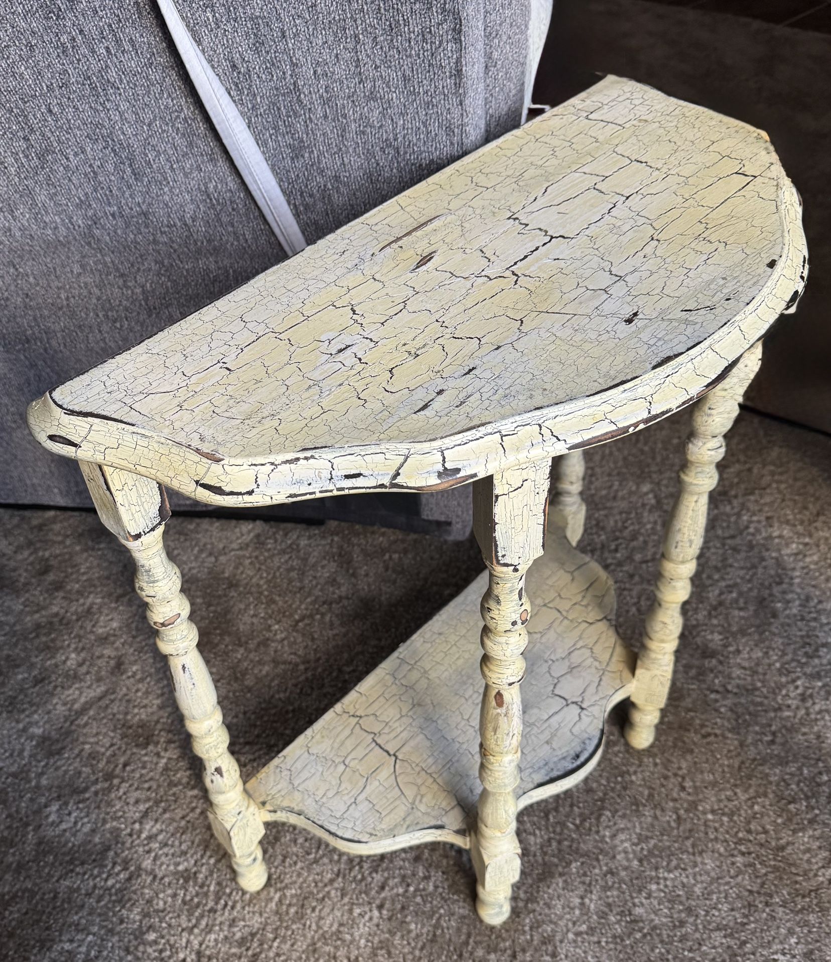 Vintage Half-Moon Accent Table – Distressed / Shabby Chic