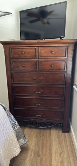 6  Drawer Bedroom Dresser