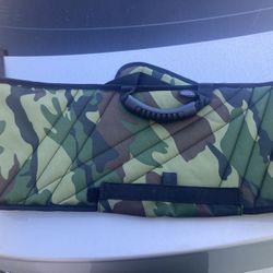 Ozel- Skateboard carrier 