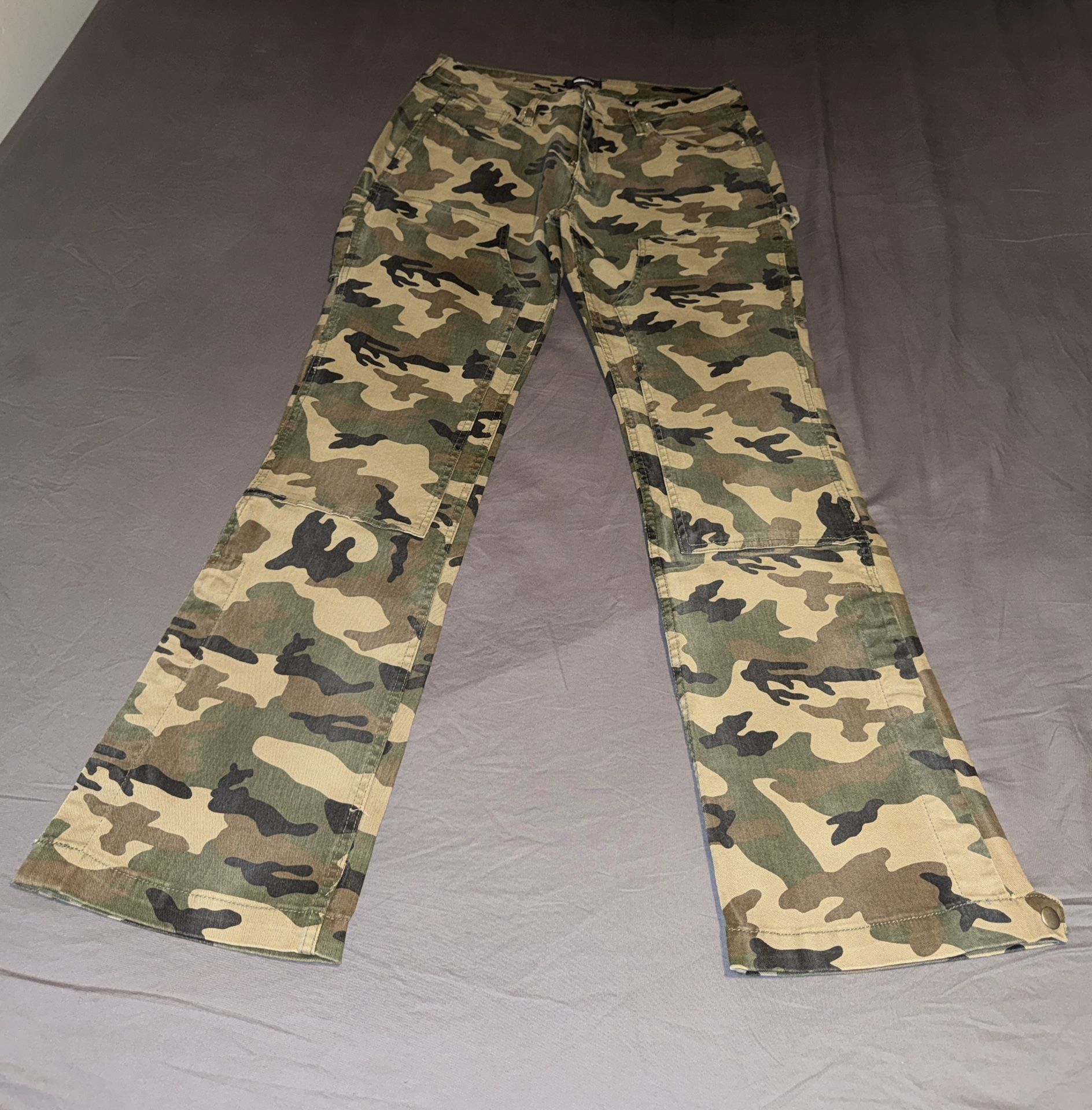 Fashion Nova Camo Print Stacked Cargo Pants