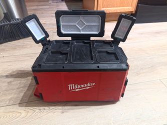 Milwaukee PACKOUT LED Light Tower