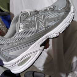 New Balance For Sale Size 13