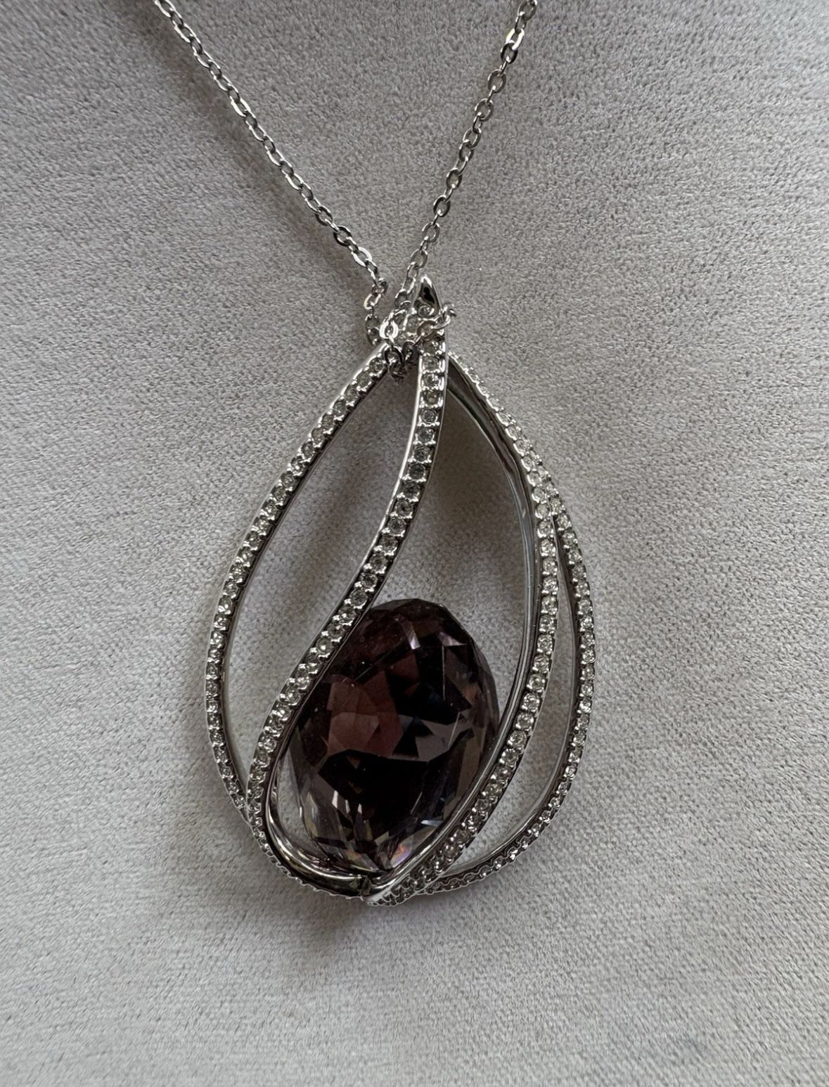 NIB Authentic Swarovski Megan Large Pendant 16” Necklace Smokey Purple Crystal