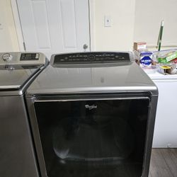 WHIRLPOOL STAINLESS STEEL ELECTRIC DRYER XL CAPACITY EXCELLENT CONDITION LARGE CAPACITY HEAVY DUTY DELIVERY AVAILABLE WE DO REPAIRS 
