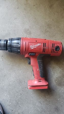 Milwaukee 18V hammer drill