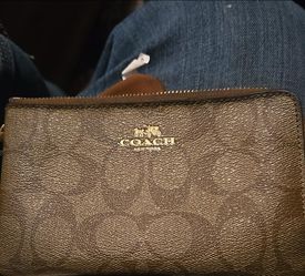 Coach New York Brown Zip Clutch Wristlet