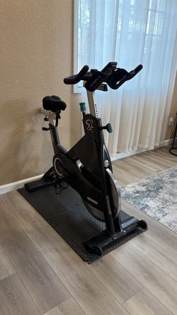 Precor Spinner Climb Commercial Spin Bike