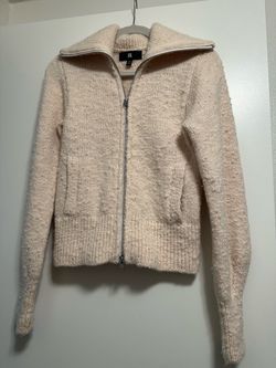 Cardigan/Sweater